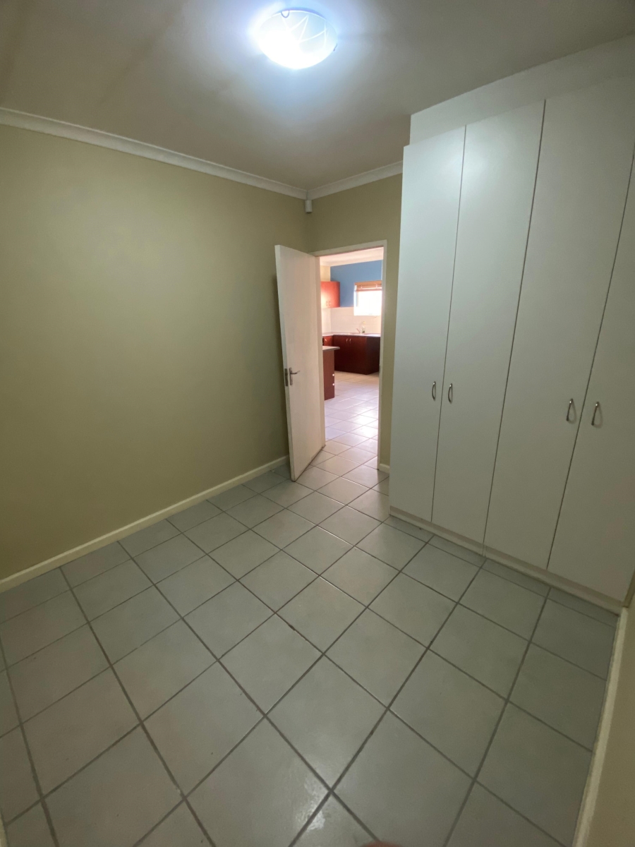 3 Bedroom Property for Sale in Pelican Park Western Cape